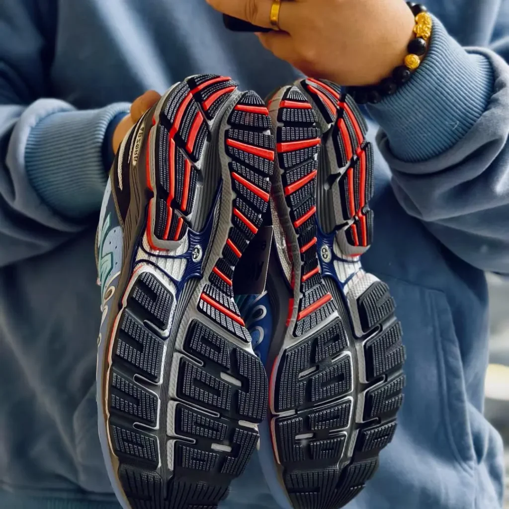 NEWBALANCE(ニューバランス) ABZORB1890のサイズ感画像5