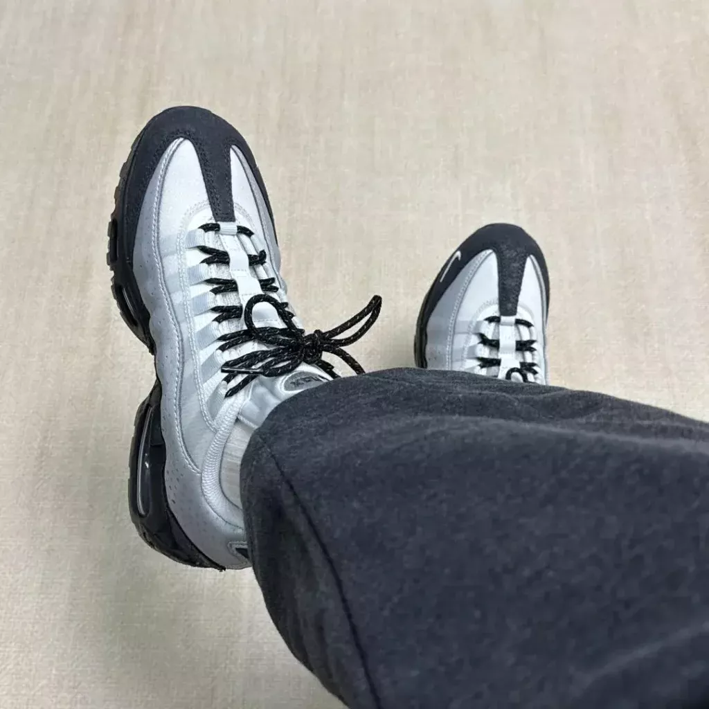 NIKE(ナイキ) AIRMAX95(エアマックス95)の人気カラーは？の画像1