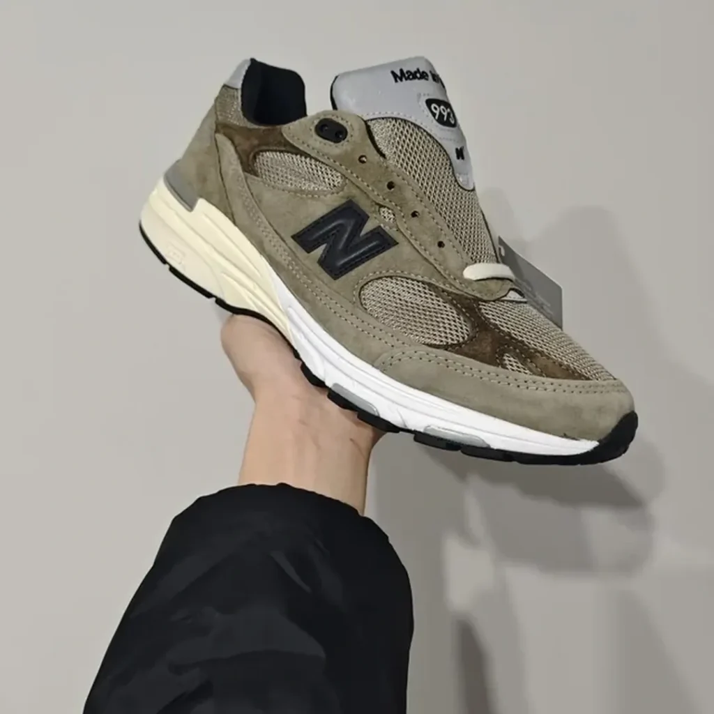 ニューバランス996の買う時は楽天が狙い目
