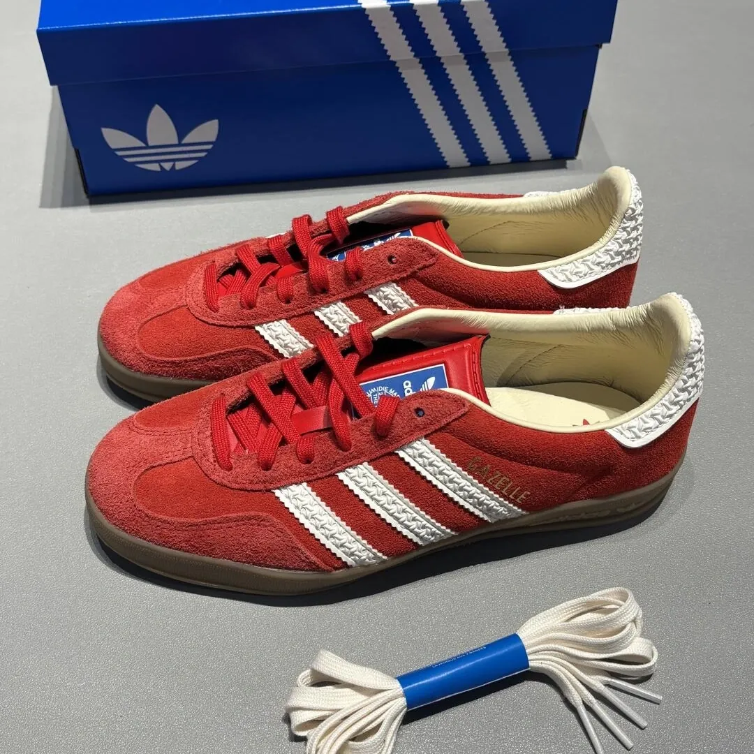 adidasガゼルとサンバの比較