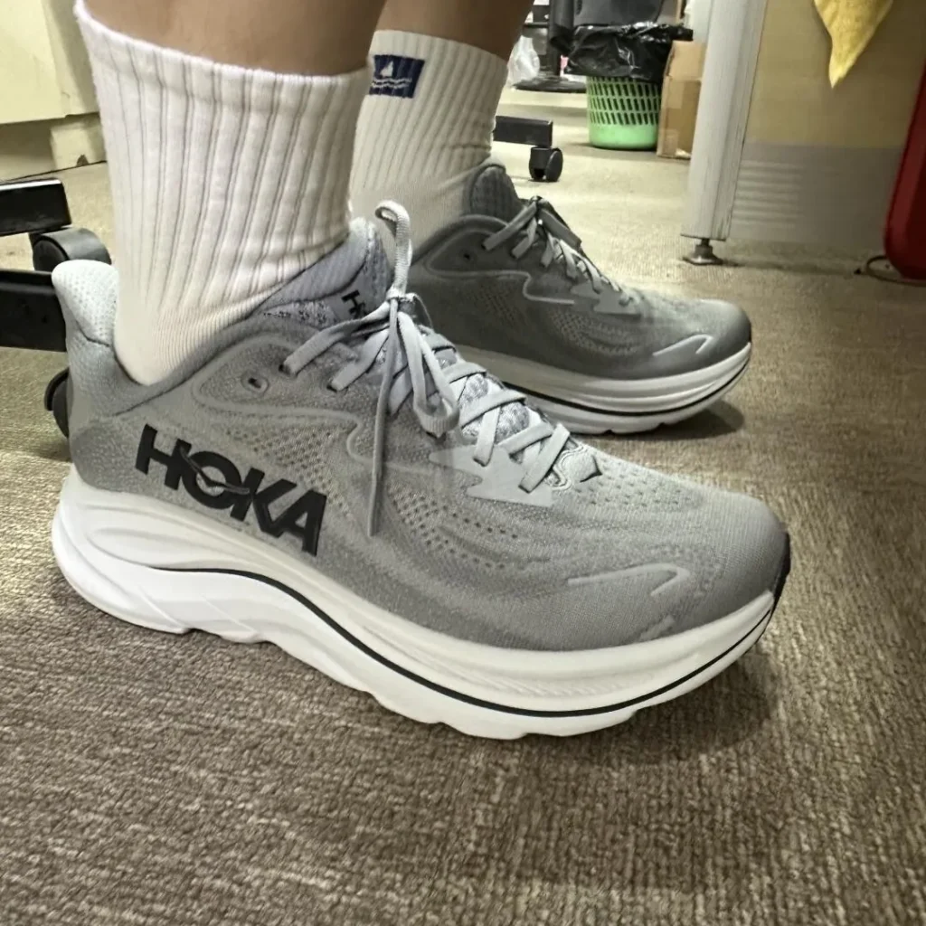 HOKA(ホカ) CLIFTON 10の通常かワイド画像4