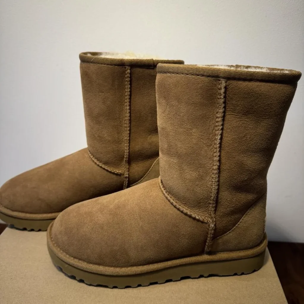 UGG(アグ) CLASSIC SHORT(クラシックショート)のサイズ感画像3