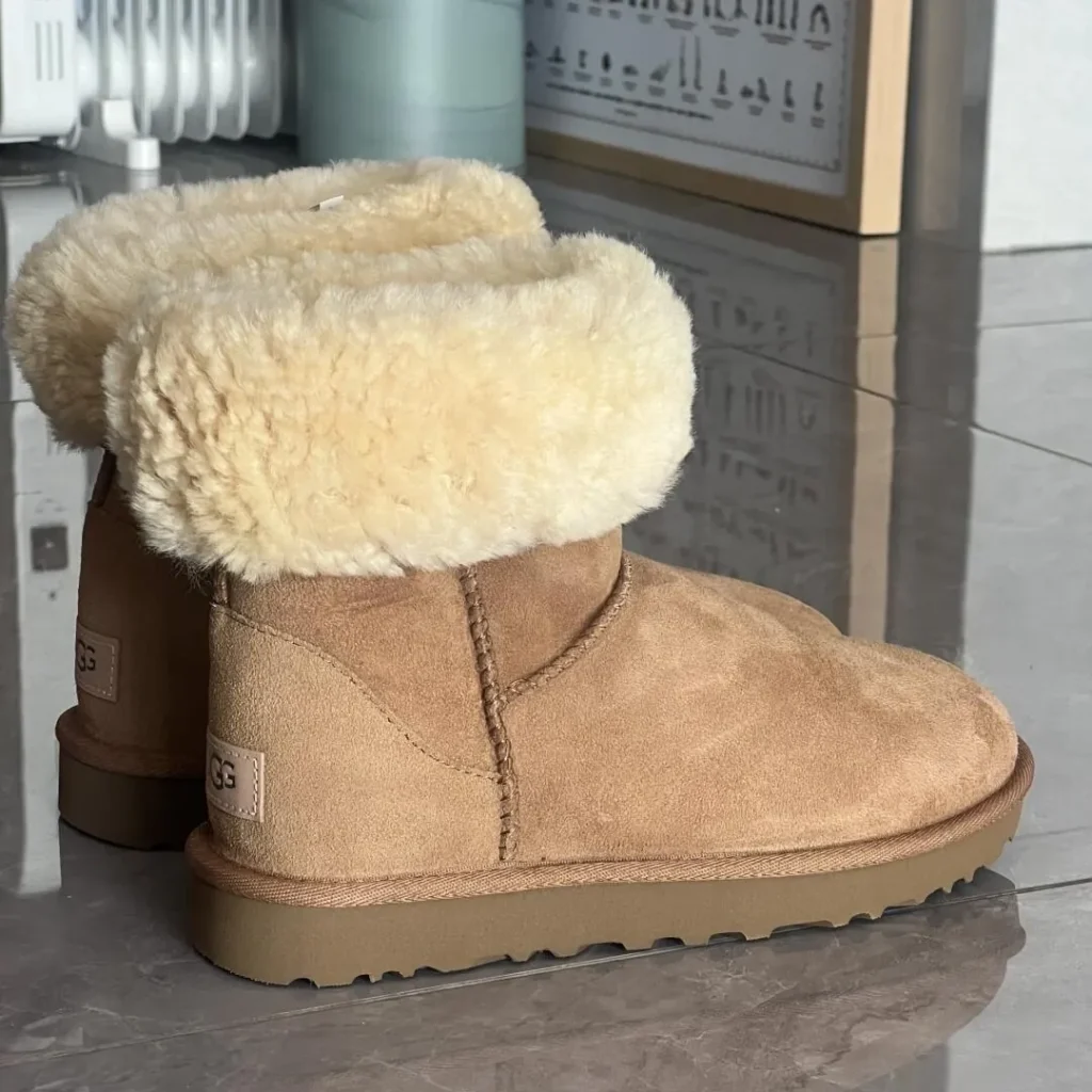 UGG(アグ) CLASSIC SHORT(クラシックショート)のサイズ感画像6