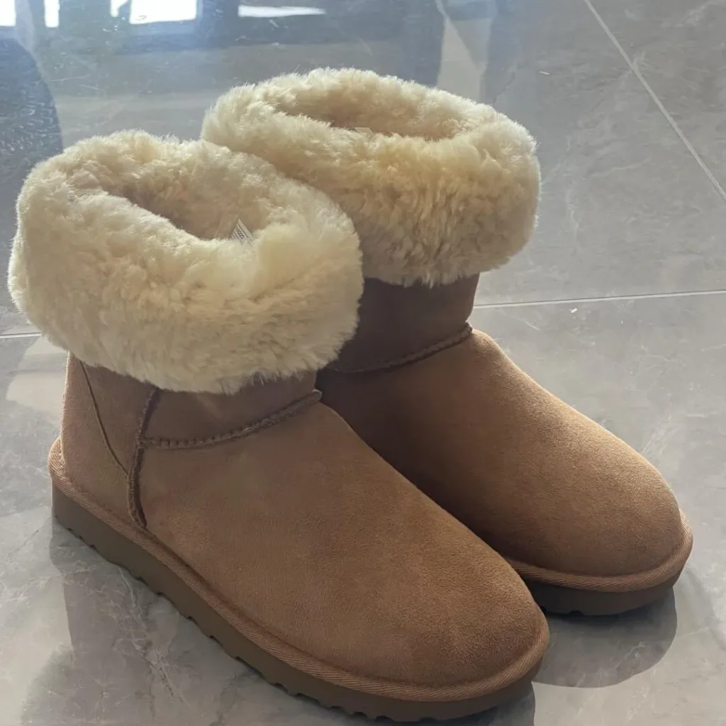 UGG(アグ) CLASSIC SHORT(クラシックショート)のサイズ感画像7