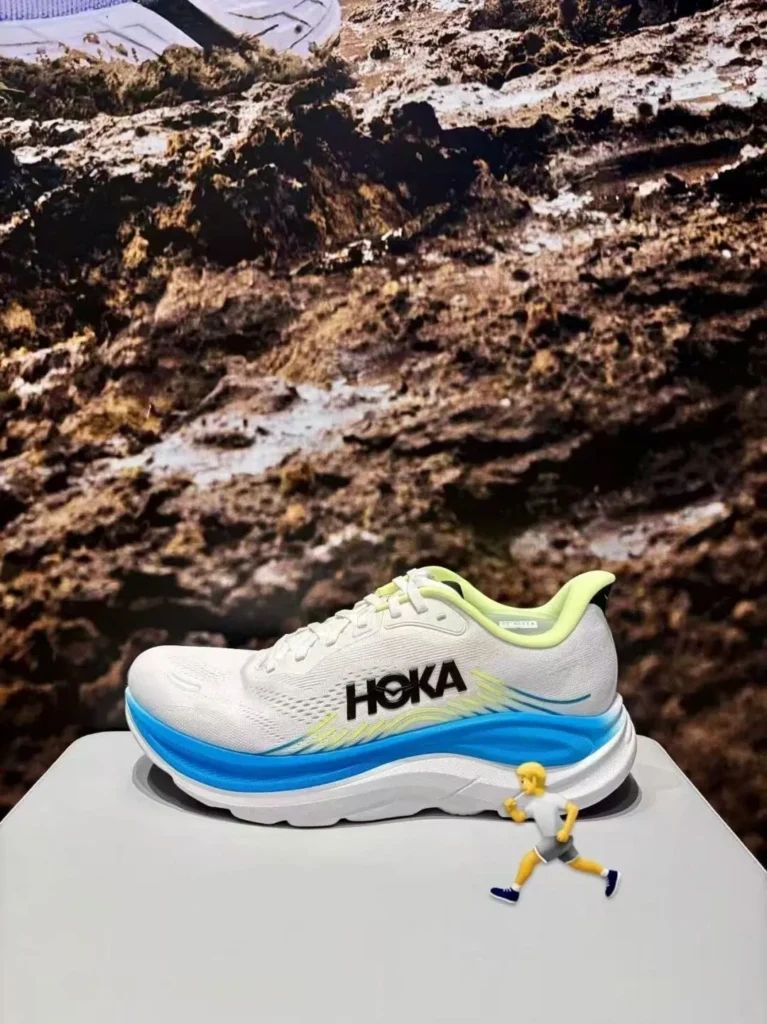 HOKA(ホカ) CLIFTON 11(クリフトン11)の人気カラー画像4