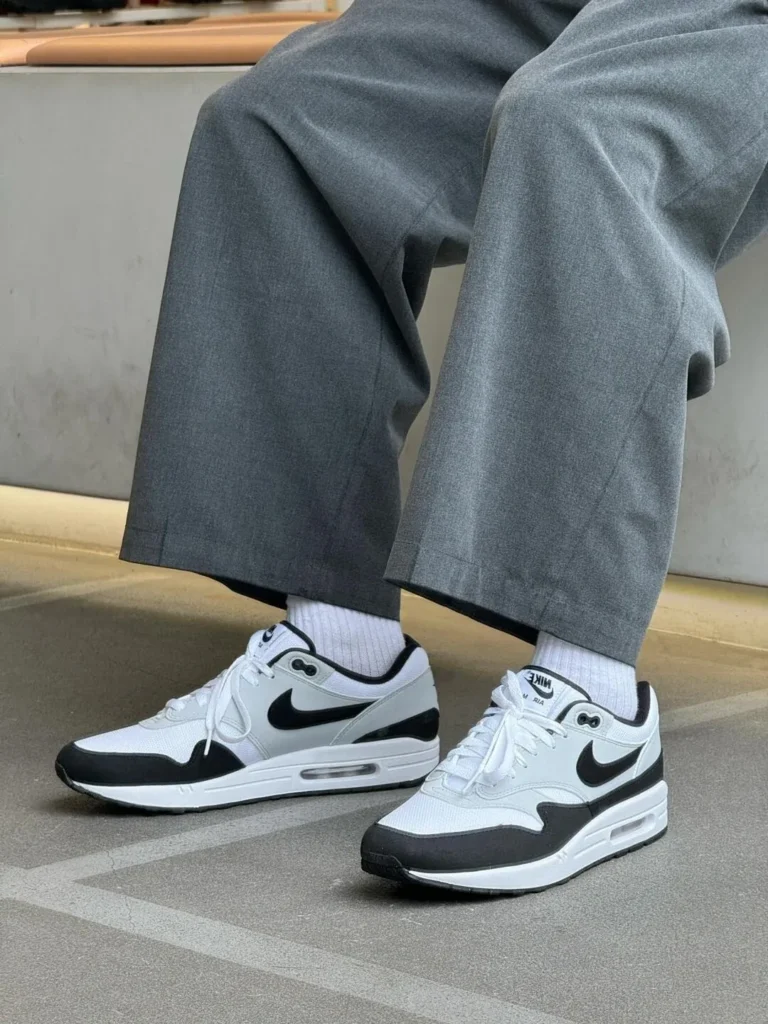 NIKE(ナイキ) AIRMAX 1(エアマックス1)のサイズ感画像1