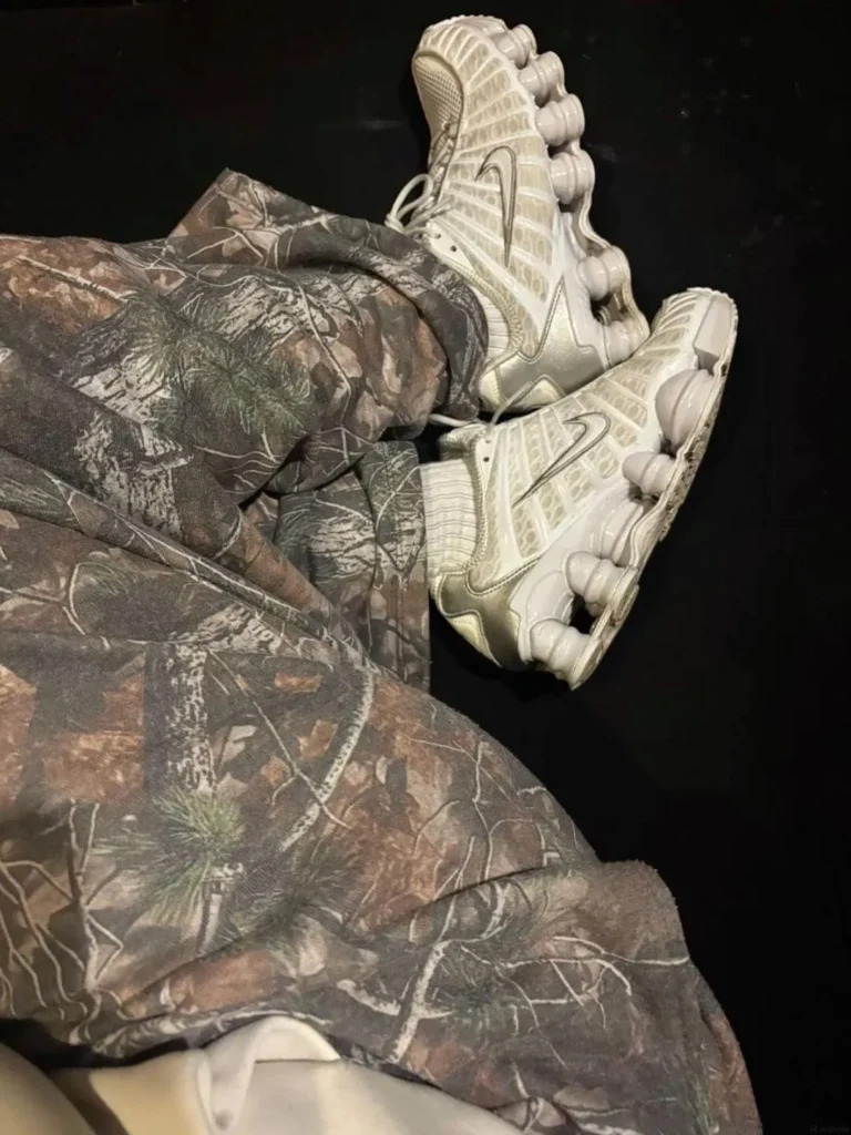 NIKE(ナイキ) SHOX TL(ショックスTL)の人気色画像3