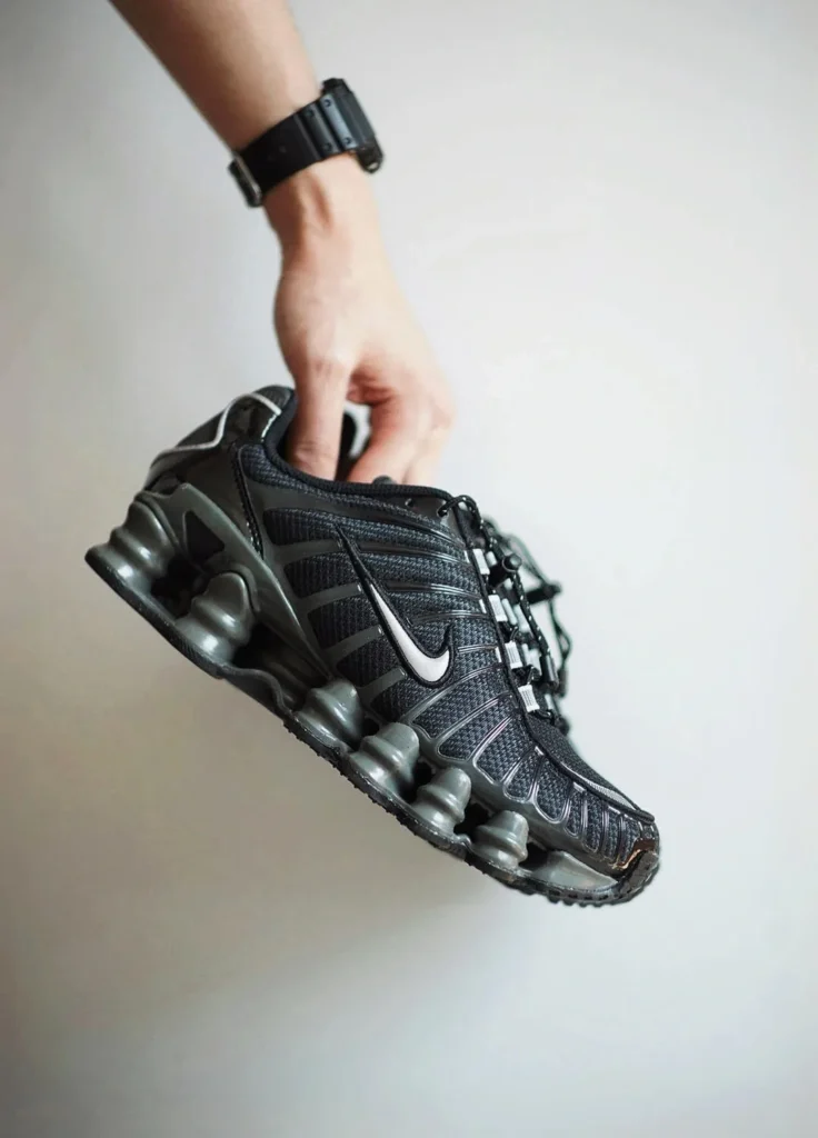 NIKE(ナイキ) SHOX TL(ショックスTL)の履き心地画像2