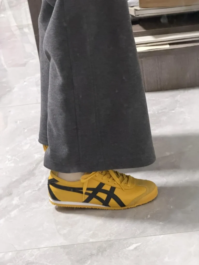 Onitsuka Tiger(オニツカタイガー) SERRANO(セラーノ)のサイズ感画像7