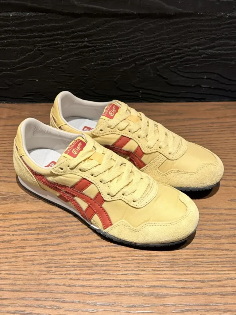 Onitsuka Tiger(オニツカタイガー) SERRANO(セラーノ)の人気カラー画像1