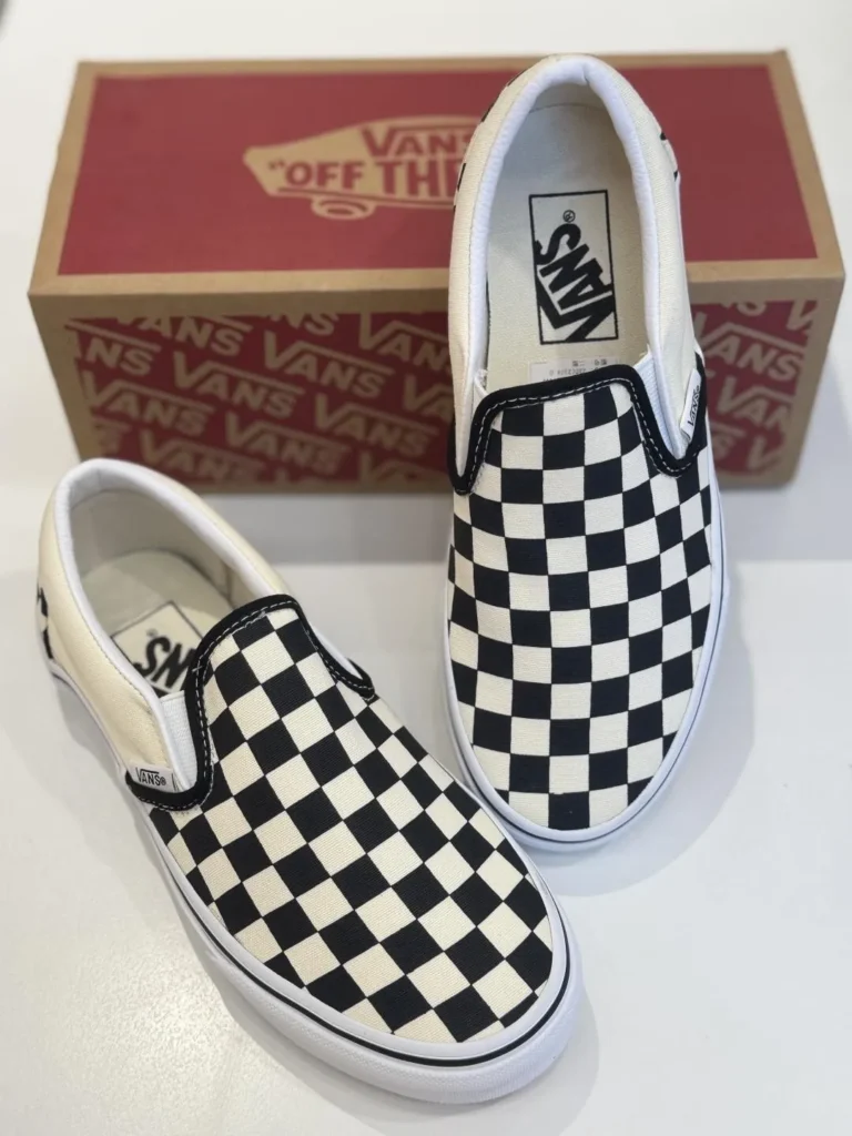 VANS(バンズ) SLIP-ON(スリッポン)のサイズ感画像1